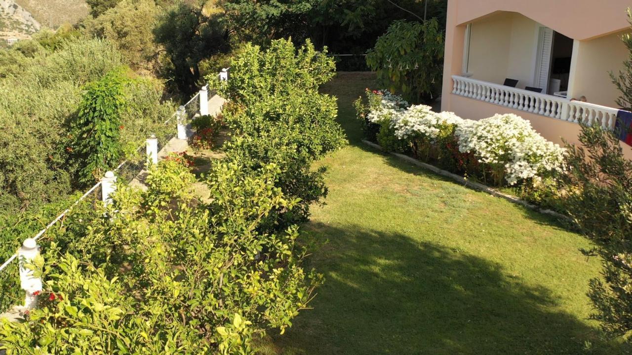 Onirana Apartments Borsh Zewnętrze zdjęcie