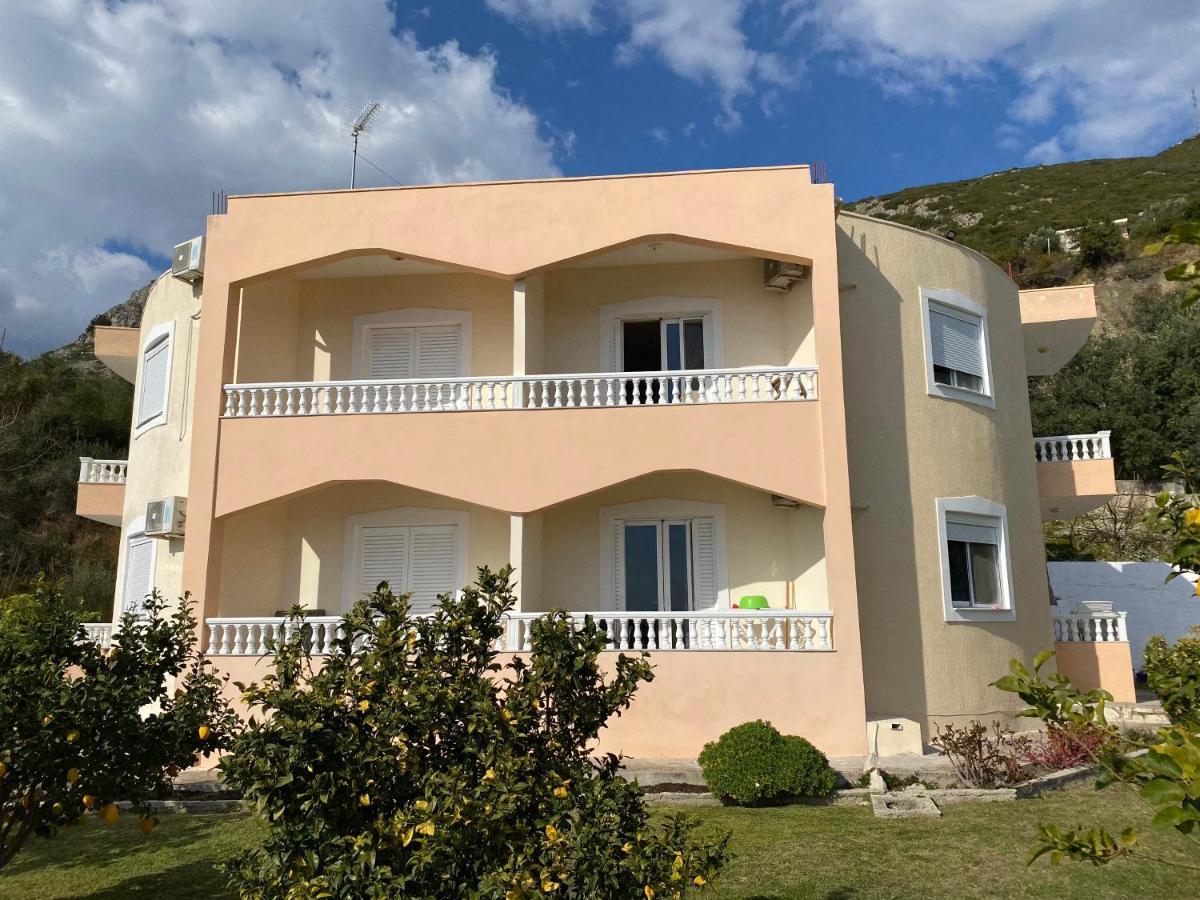 Onirana Apartments Borsh Zewnętrze zdjęcie