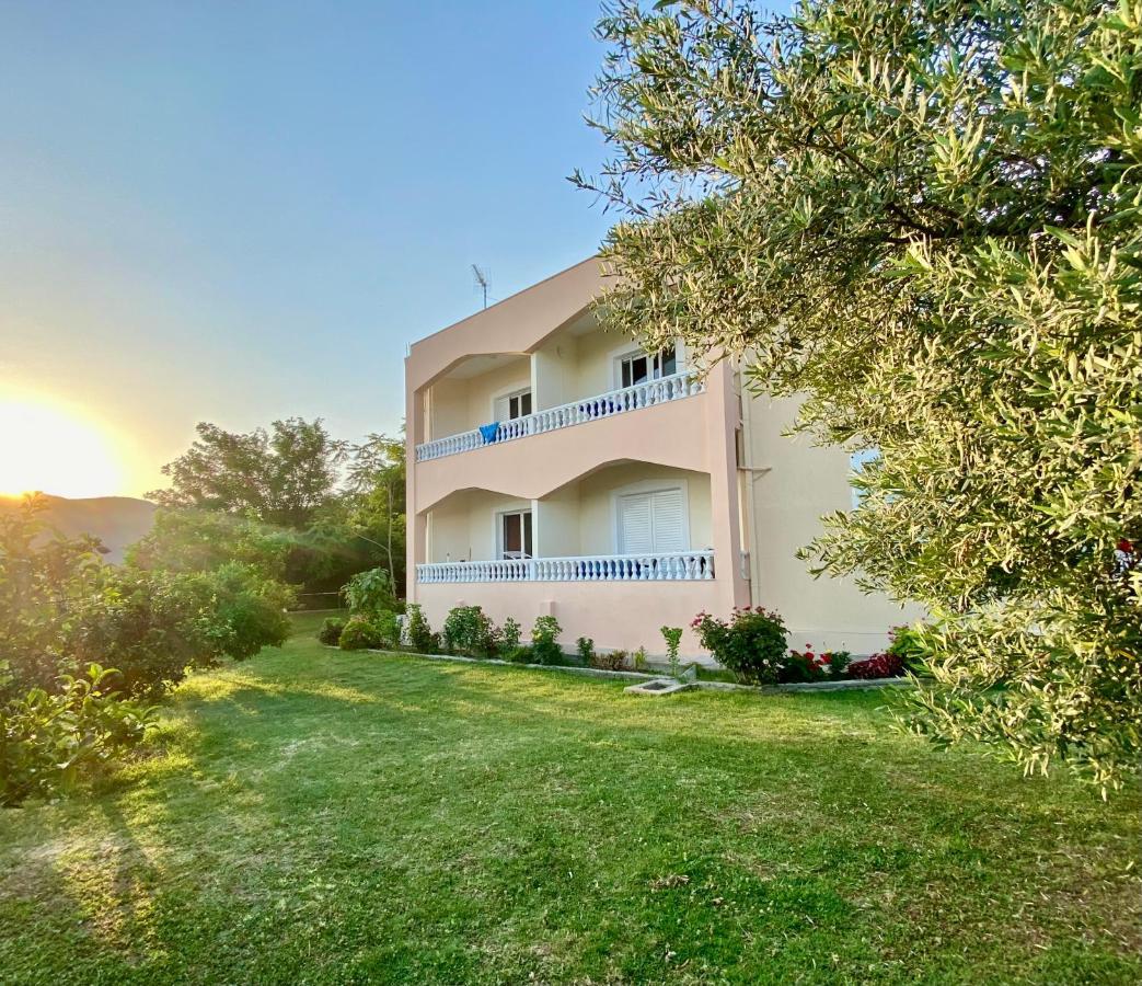 Onirana Apartments Borsh Zewnętrze zdjęcie