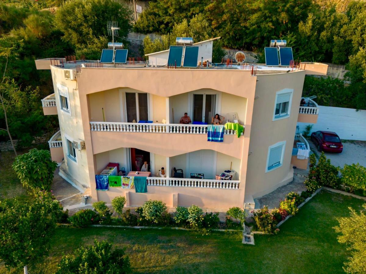 Onirana Apartments Borsh Zewnętrze zdjęcie